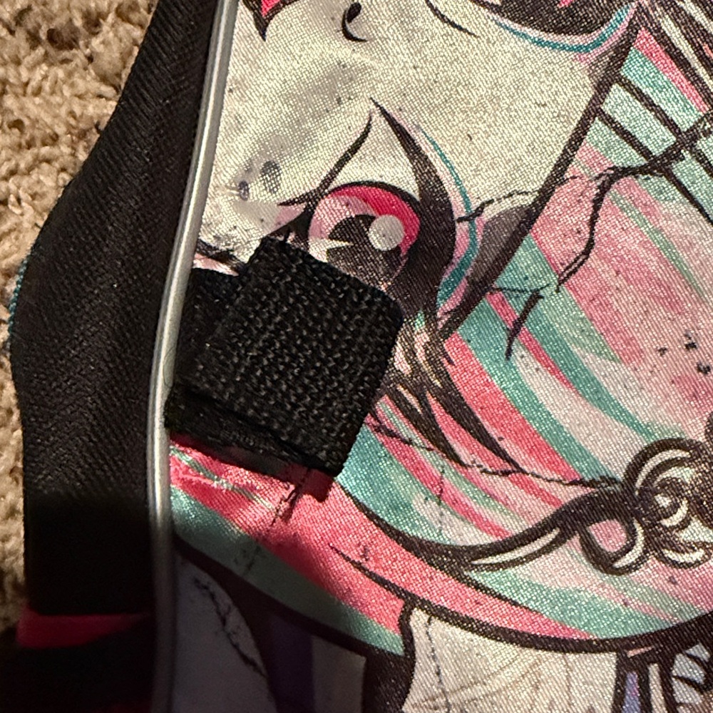 Monster High girls backpack with Velcro on front that hangs matching lunchbox - Picture 6 of 9